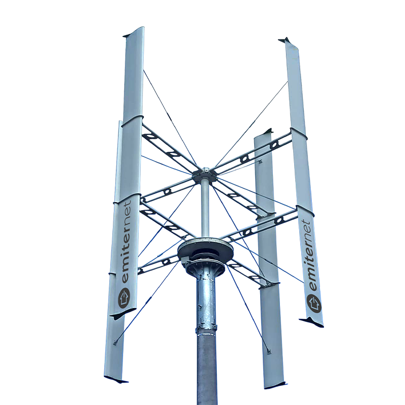Turbina wiatrowa o mocy 1500W. System pracy On Grid/ Off Grid. Wymiary: średnica 2,2m, wysokość 1,5m. Waga całkowita 155kg